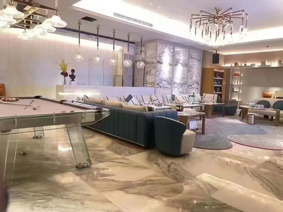 南宁罗曼达商务KTV，如果明天的路不知道往哪走，不妨来这里找到答案